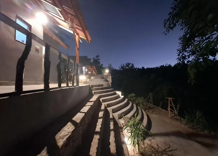 Vina Bungalow